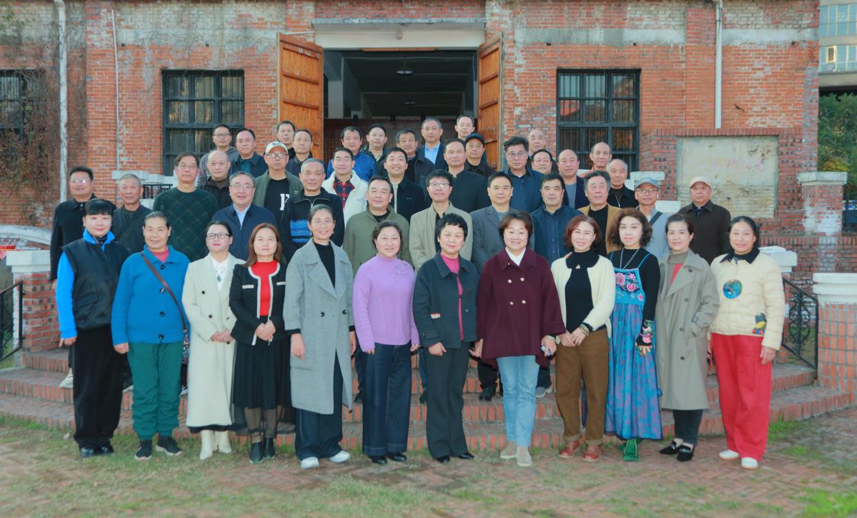 老河口市作家协会召开第二次会员代表大会选举产生新一届领导班子 老河口市作家协会召开第二次会员代表大会选举产生新一届领导班子