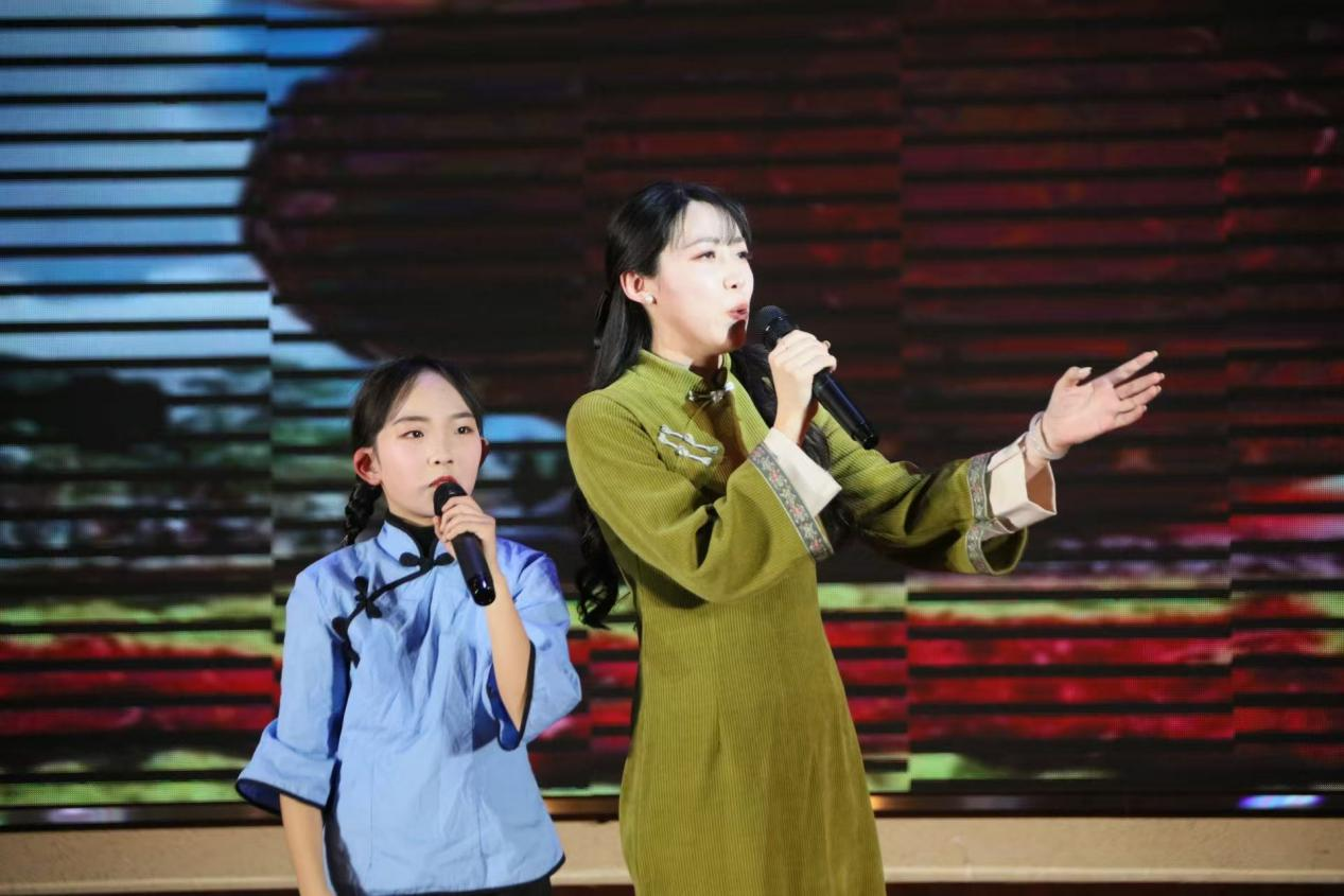 老河口市作协诗歌朗诵学会举办“诗韵传承·声动未来” 迎新春年会暨朗诵交流会