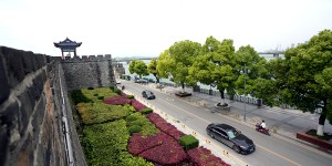 保康县作协学习贯彻省作协八大会议精神安排下半年工作