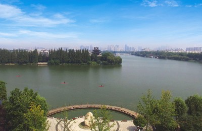 老河口市作家协会召开主席团会议提速结账全年工作